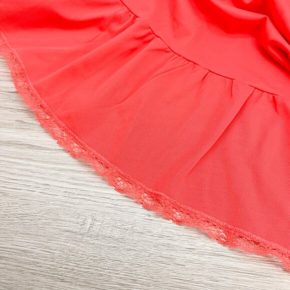 Vintage Shadowline Nylon Nightgown M Medium Red Sleeveless Silky Lace Sweep - Picture 14 of 16